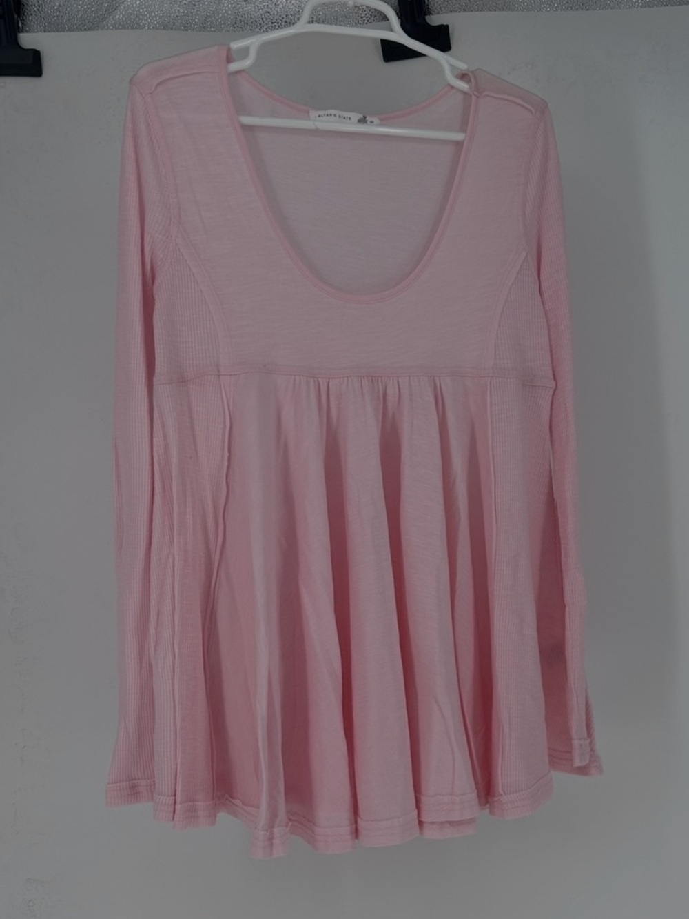 Altard State Pink Long Sleeve Scoop Neck babydoll top Size medium